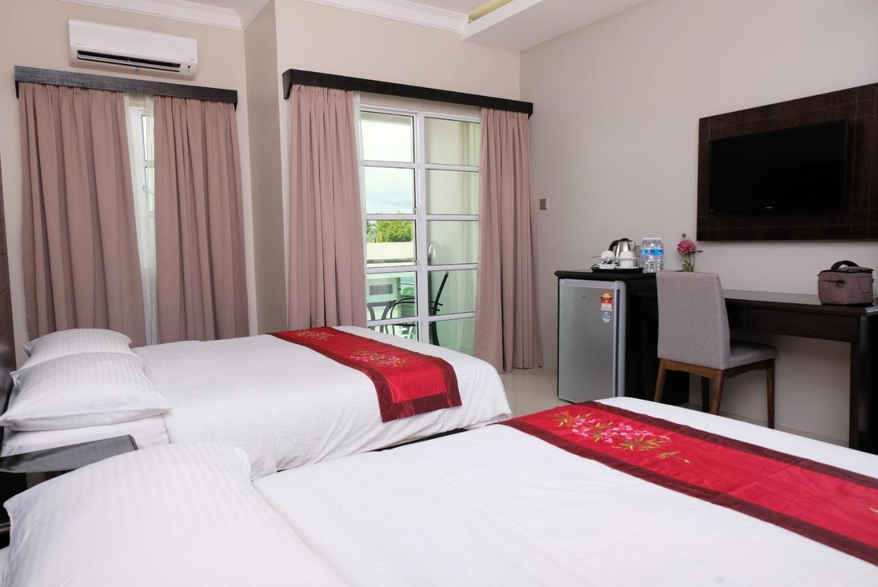 Aneeda Inn Pantai Cenang  Eksteriør billede