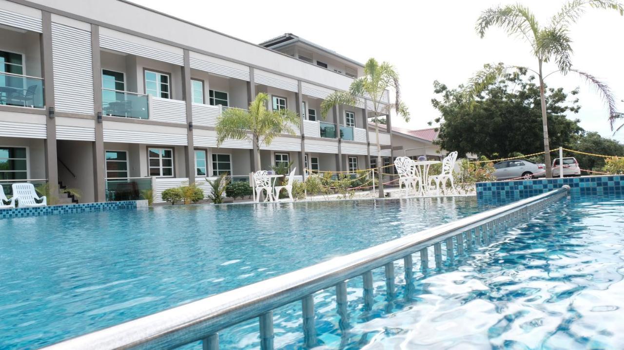 Aneeda Inn Pantai Cenang  Eksteriør billede