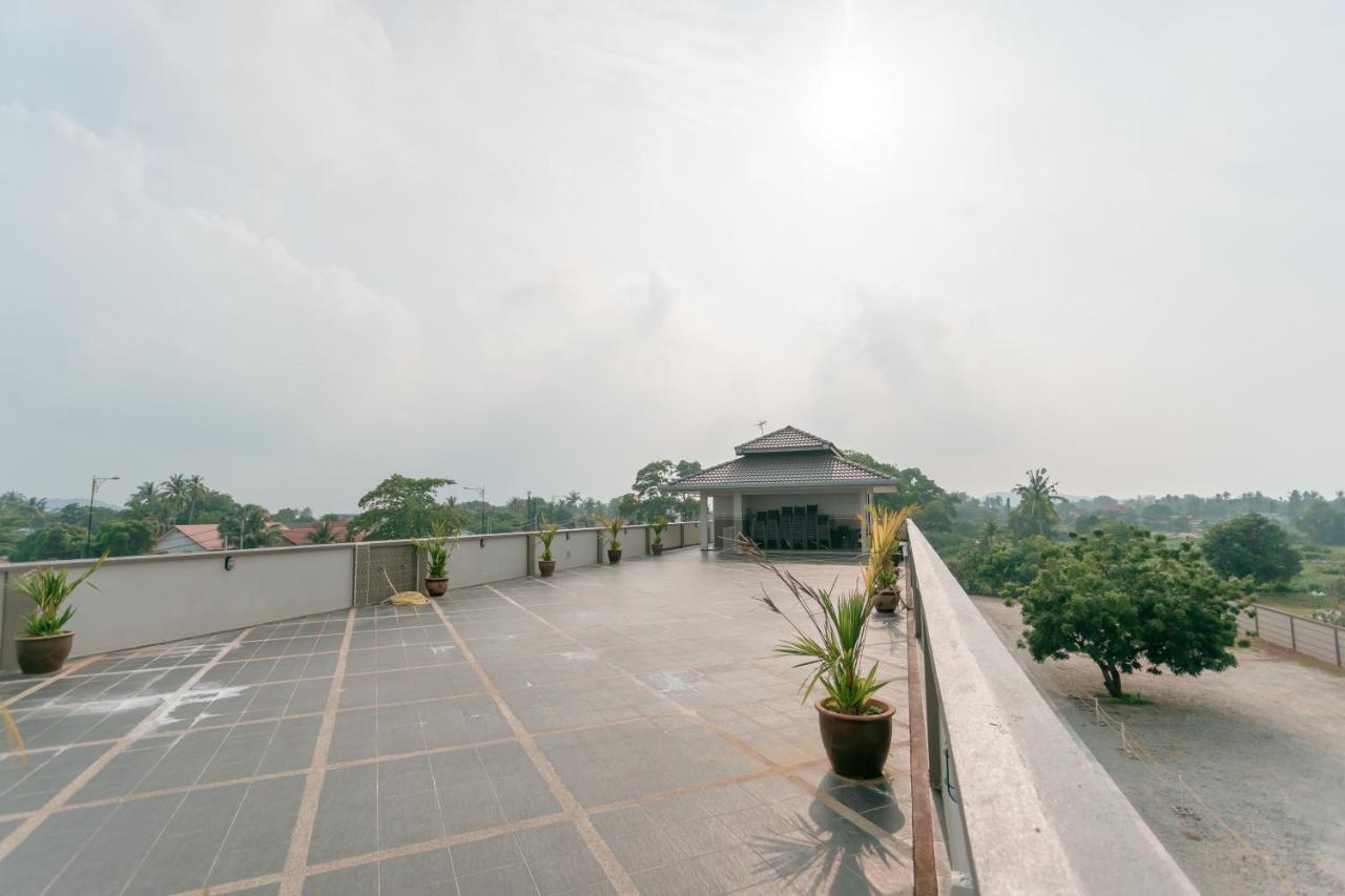 Aneeda Inn Pantai Cenang  Eksteriør billede