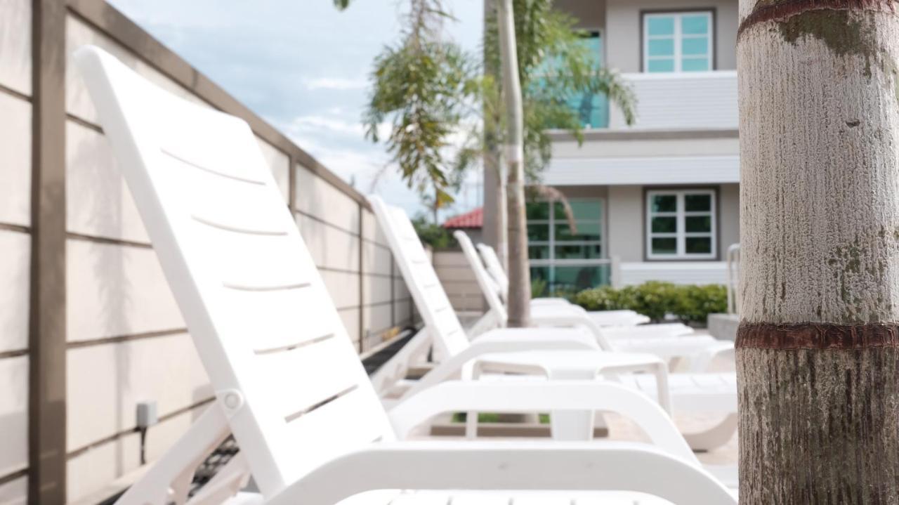 Aneeda Inn Pantai Cenang  Eksteriør billede