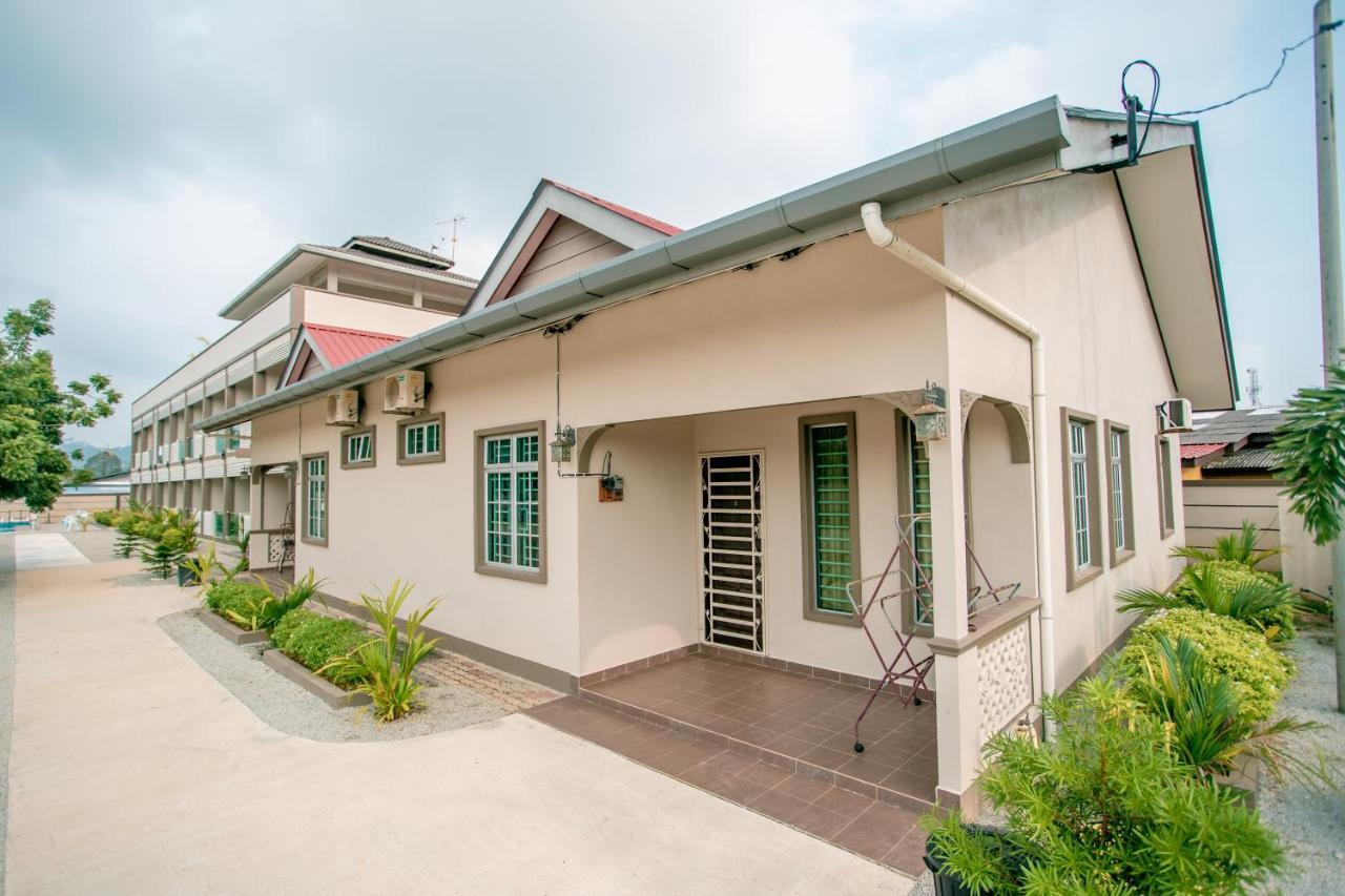 Aneeda Inn Pantai Cenang  Eksteriør billede